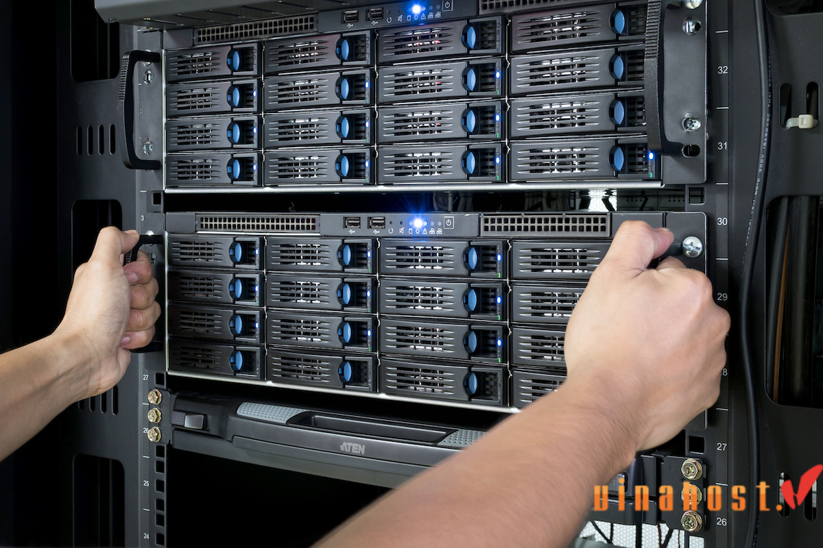 What is Rack Server